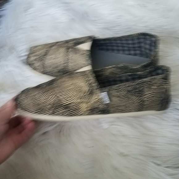 NWOT toms men shoes - Picture 2 of 8